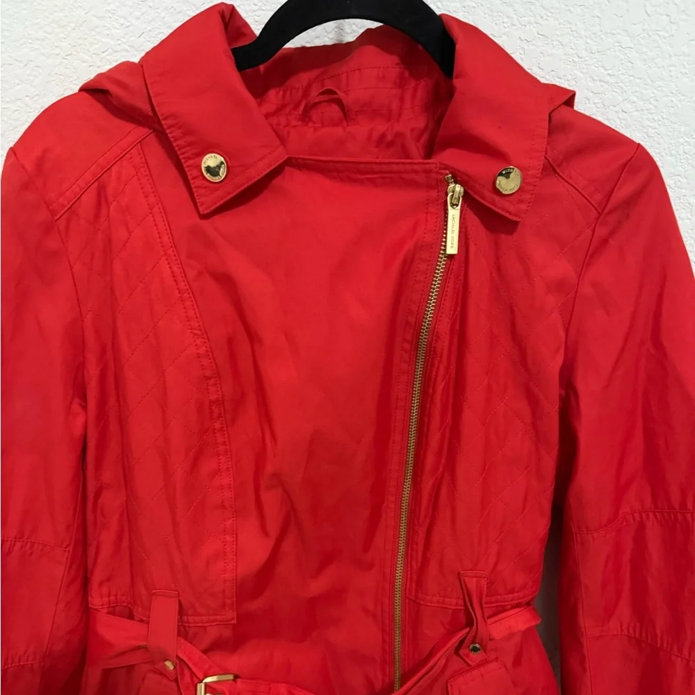 MICHAEL Michael Kors Red Belted Trench Coat Rain Jacket Hooded Size M Medium